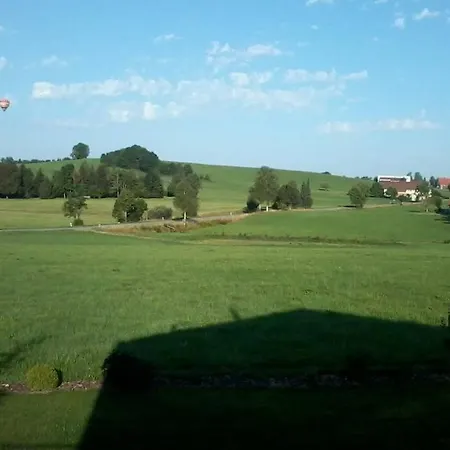 Apartment Allgäu Gemütliche, Moderne Mit Garten-pool Argenbuhl